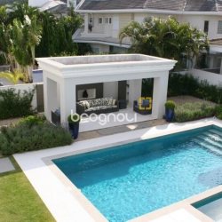 Casa com 758m², 5 quartos (sendo 5 suítes), 5 garagens, no bairro Jurerê Internacional em Florianópolis