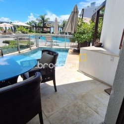 Apartamento com 125m², 2 quartos (sendo 1 suíte), 2 garagens, no bairro Jurerê Internacional em Florianópolis