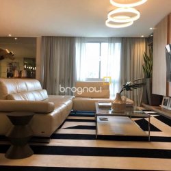Apartamento com 147m², 2 quartos (sendo 2 suítes), no bairro Jurerê Internacional em Florianópolis