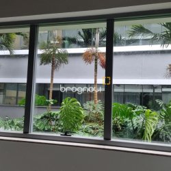 Sala com 26m², 2 garagens, no bairro Saco Grande em Florianópolis