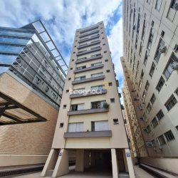 Apartamento com 42m², 1 quarto, 1 garagem, no bairro Centro em Florianópolis