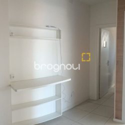 Sala com 32m², no bairro Centro em Florianópolis
