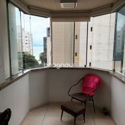 Apartamento com 89m², 3 quartos (sendo 1 suíte), 1 garagem, no bairro Centro em Florianópolis