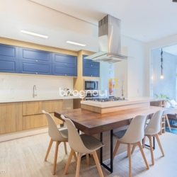 Apartamento com 75m², 2 quartos (sendo 1 suíte), 2 garagens, no bairro Campeche em Florianópolis