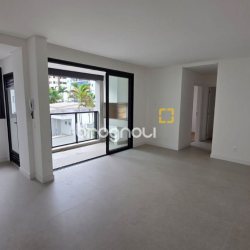 Apartamento com 73m², 2 quartos (sendo 1 suíte), 1 garagem, no bairro Centro em Florianópolis