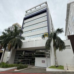 Sala com 29m², 1 garagem, no bairro Itacorubi em Florianópolis
