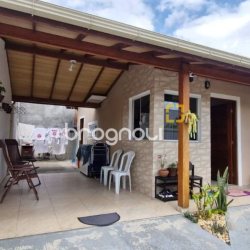 Casa com 70m², 2 quartos (sendo 1 suíte), 1 garagem, no bairro Ingleses do Rio Vermelho em Florianópolis