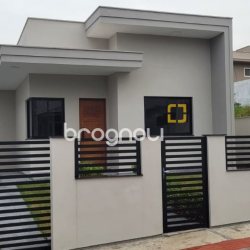 Casa com 83m², 3 quartos (sendo 1 suíte), 2 garagens, no bairro Bela Vista em Palhoça