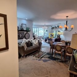 Apartamento com 105m², 2 quartos (sendo 1 suíte), 2 garagens, no bairro Jurerê Internacional em Florianópolis