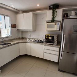 Casa com 124m², 2 quartos (sendo 2 suítes), 2 garagens, no bairro Ribeirão da Ilha em Florianópolis