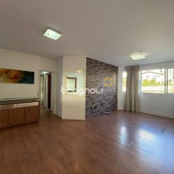 Apartamento com 92m², 3 quartos (sendo 1 suíte), 1 garagem, no bairro Estreito em Florianópolis
