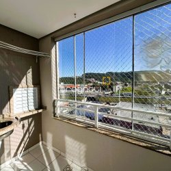 Apartamento com 96m², 2 quartos (sendo 1 suíte), 1 garagem, no bairro Kobrasol em São José