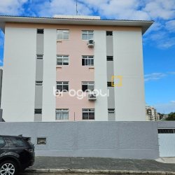 Apartamento com 58m², 2 quartos, 1 garagem, no bairro Estreito em Florianópolis