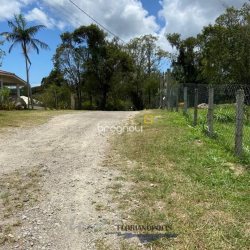 Terreno com 1680m², no bairro Ratones em Florianópolis