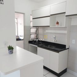 Apartamento com 52m², 2 quartos, 1 garagem, no bairro Araucária em São José