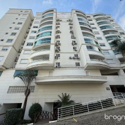 Apartamento com 77m², 2 quartos (sendo 1 suíte), 1 garagem, no bairro Itacorubi em Florianópolis