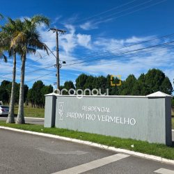 Terreno com 450m², no bairro São João do Rio Vermelho em Florianópolis