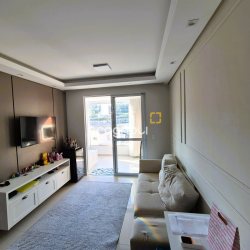 Apartamento com 88m², 2 quartos (sendo 1 suíte), 1 garagem, no bairro Praia Comprida em São José