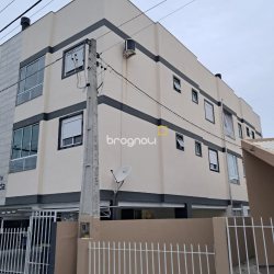Apartamento com 56m², 2 quartos (sendo 1 suíte), 1 garagem, no bairro Santinho em Florianópolis