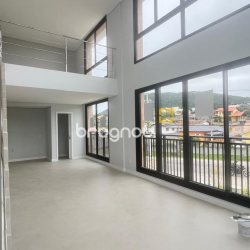Loft com 73m², no bairro Campeche em Florianópolis