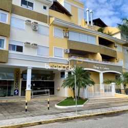 Cobertura com 224m², 4 quartos (sendo 4 suítes), 2 garagens, no bairro Canasvieiras em Florianópolis
