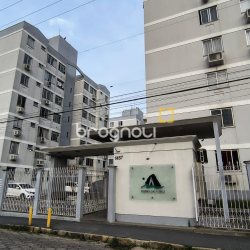 Apartamento com 53m², 2 quartos, 1 garagem, no bairro Ipiranga em São José