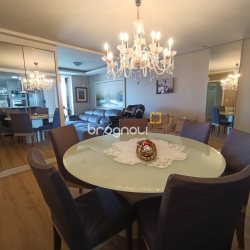Apartamento com 117m², 3 quartos (sendo 1 suíte), 1 garagem, no bairro Kobrasol em São José