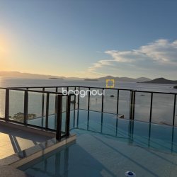 Apartamento com 60m², 2 quartos (sendo 1 suíte), 1 garagem, no bairro Cacupé em Florianópolis