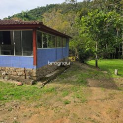 Sítio com 80m², 1 quarto (sendo 1 suíte), 1 garagem, no bairro Ribeirão da Ilha em Florianópolis
