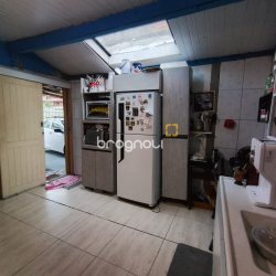 Casa com 120m², 3 quartos, 1 garagem, no bairro Vargem do Bom Jesus em Florianópolis