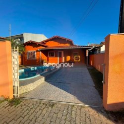 Casa com 158m², 4 quartos, 2 garagens, no bairro Ingleses em Florianópolis