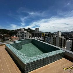 Studio com 25m², 1 quarto, 1 garagem, no bairro Carvoeira em Florianópolis
