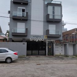 Apartamento com 67m², 2 quartos (sendo 1 suíte), 1 garagem, no bairro Ingleses do Rio Vermelho em Florianópolis