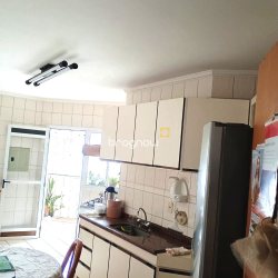 Apartamento com 123m², 3 quartos (sendo 1 suíte), 2 garagens, no bairro Capoeiras em Florianópolis