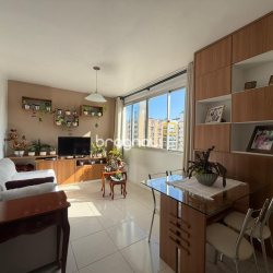 Apartamento com 40m², 1 quarto (sendo 1 suíte), no bairro Centro em Florianópolis