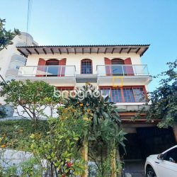 Casa com 333m², 4 quartos (sendo 1 suíte), 3 garagens, no bairro Bom Abrigo em Florianópolis