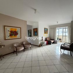Apartamento com 101m², 3 quartos (sendo 1 suíte), 1 garagem, no bairro Campinas em São José