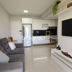 Apartamento com 71m², 2 quartos (sendo 1 suíte), 1 garagem, no bairro Ingleses em Florianópolis
