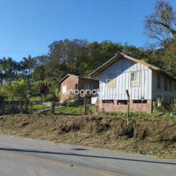 Terreno com 1061m², no bairro Ratones em Florianópolis