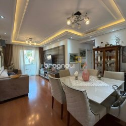 Apartamento com 106m², 3 quartos (sendo 1 suíte), 1 garagem, no bairro Centro em Florianópolis