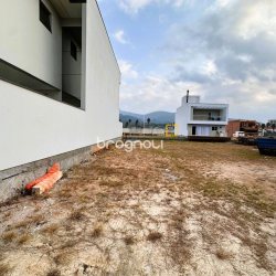 Terreno com 150m², no bairro Beira Rio em Biguaçu