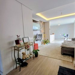 Casa com 113m², 4 quartos (sendo 1 suíte), 5 garagens, no bairro São João do Rio Vermelho em Florianópolis