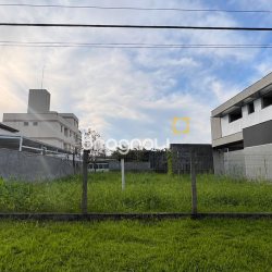 Terreno com 360m², no bairro Daniela em Florianópolis