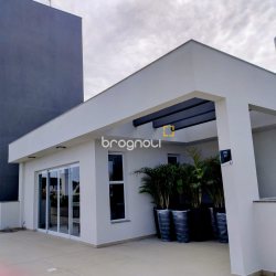 Apartamento com 64m², 1 quarto, 1 garagem, no bairro Ingleses em Florianópolis