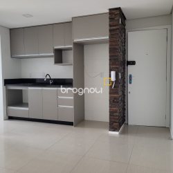 Apartamento com 73m², 3 quartos (sendo 1 suíte), 1 garagem, no bairro Pagani em Palhoça