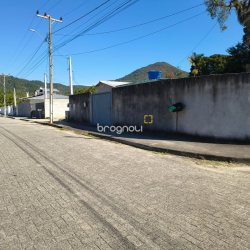 Terreno com 475m², no bairro Ratones em Florianópolis