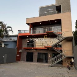 Sala com 55m², no bairro Ingleses em Florianópolis