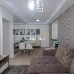Apartamento com 64m², 2 quartos (sendo 1 suíte), 1 garagem, no bairro Estreito em Florianópolis