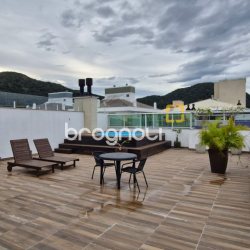 Cobertura com 263m², 4 quartos (sendo 2 suítes), 2 garagens, no bairro Ingleses em Florianópolis