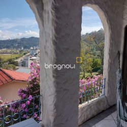 Casa com 284m², 5 quartos (sendo 1 suíte), 1 garagem, no bairro Saco dos Limões em Florianópolis